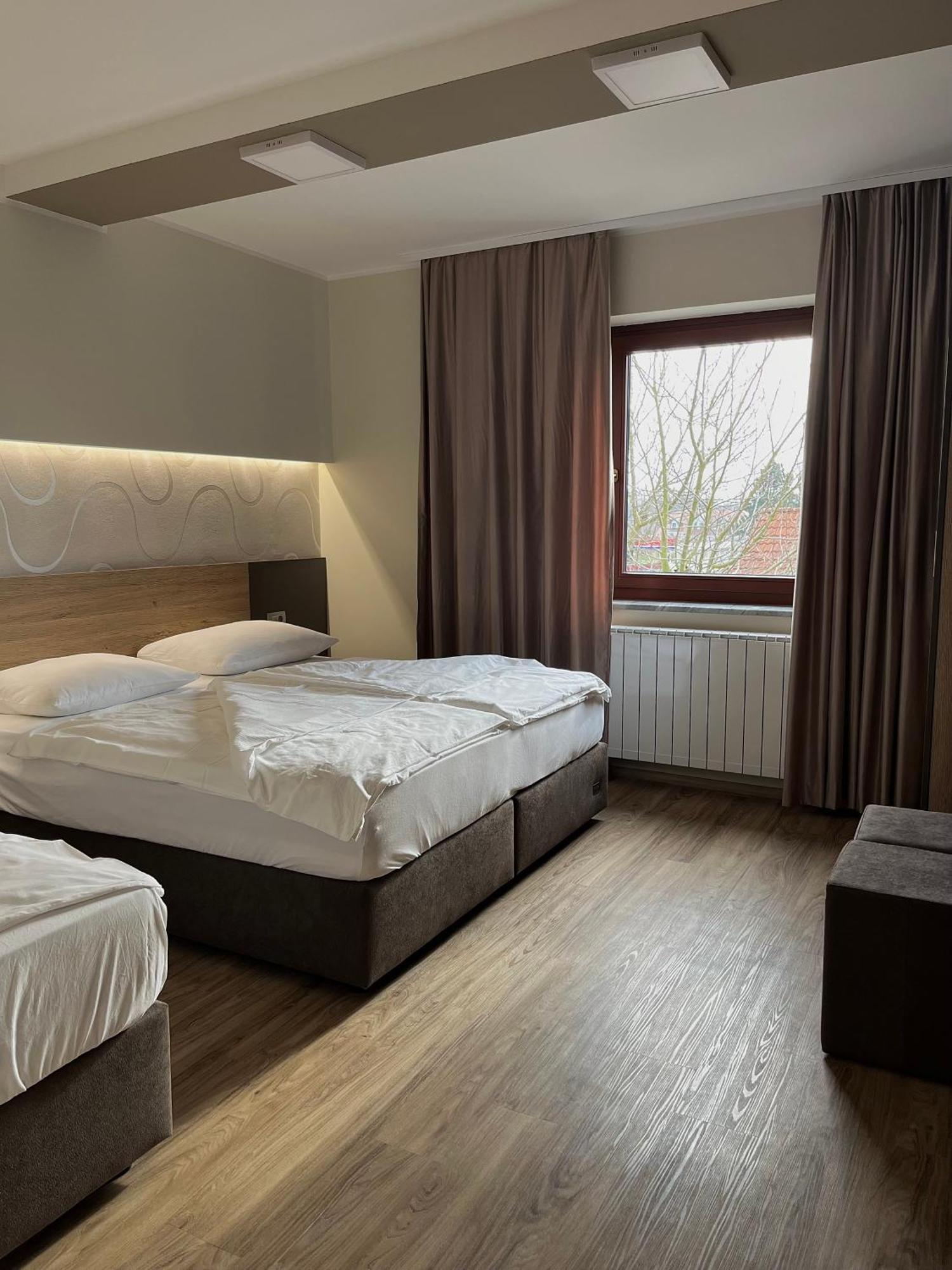 Hotel Roskar Птуй Екстериор снимка