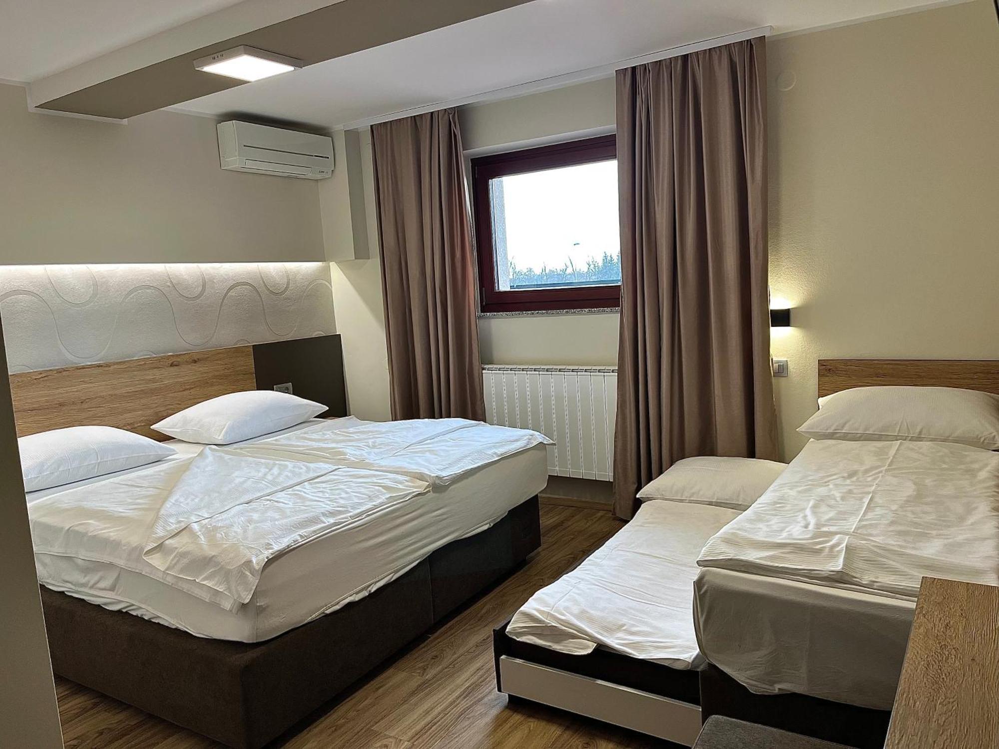Hotel Roskar Птуй Екстериор снимка
