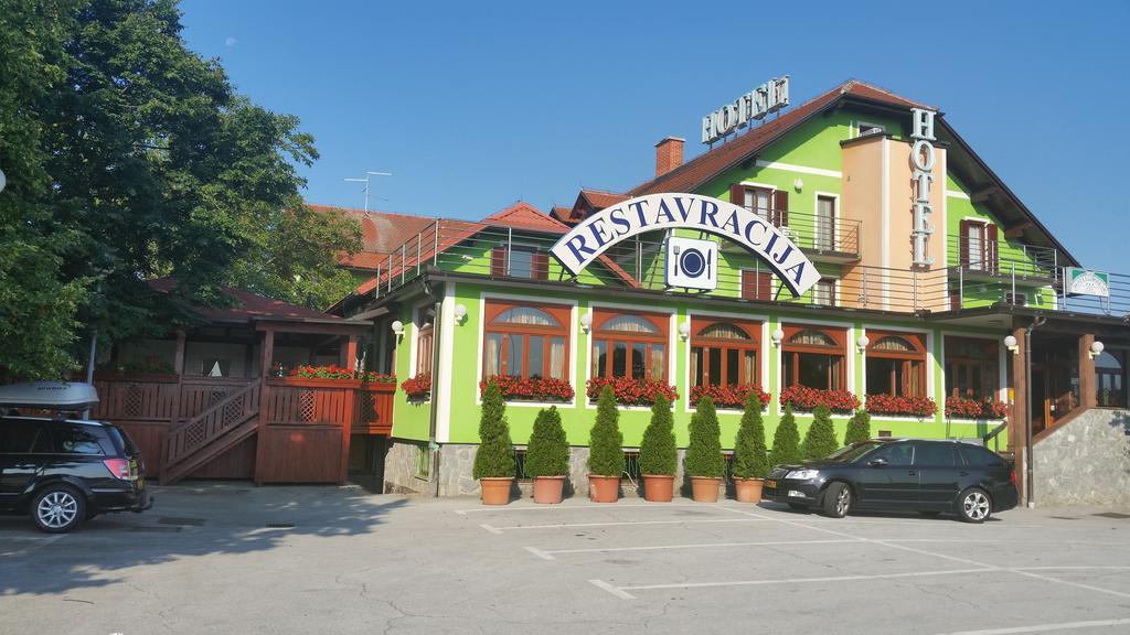 Hotel Roskar Птуй Екстериор снимка